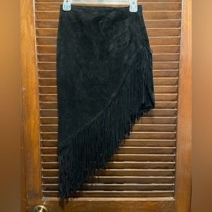 Black Suede Skirt w fringe, fully lined, 26 inch waist.Made in 🇺🇸 Boho/Cowgirl